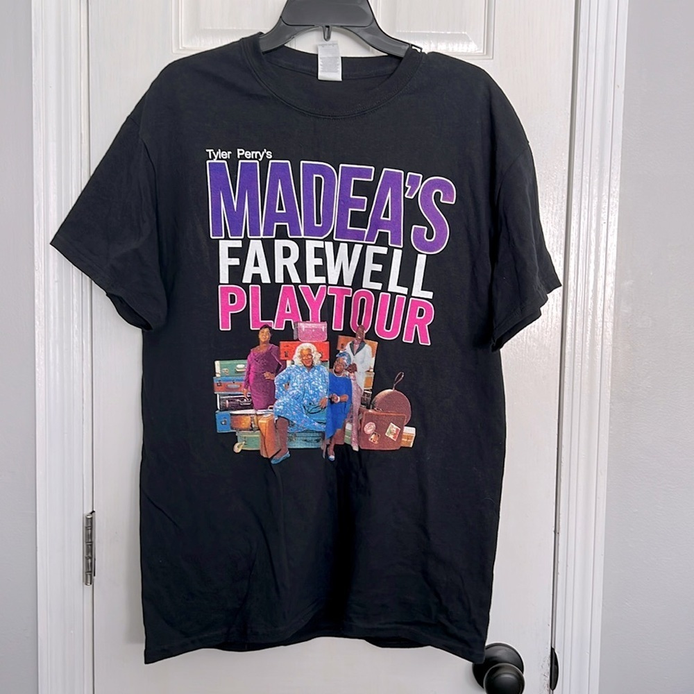 Gildans Tyler Perry’s Farewell Tour L